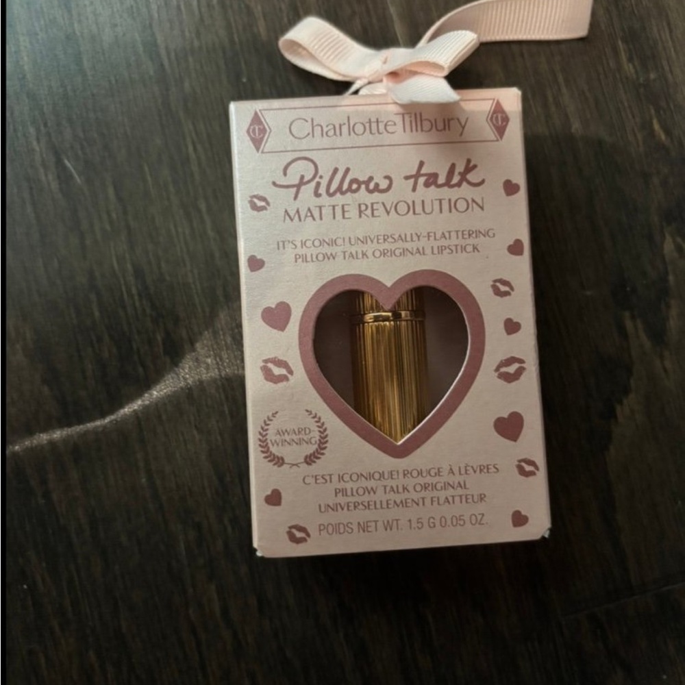 Charlotte Tilbury Pillow Talk Matte Revolution Lipstick in Gold Tube